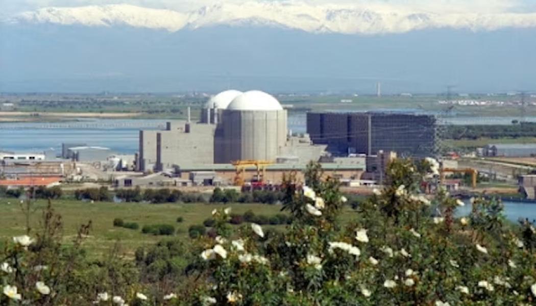 Almaraz är Spaniens största kärnkraftverk. Reaktorerna är planerade att stängas 2027 och 2028, men kan nu få förlängd drift. Foto: CSN