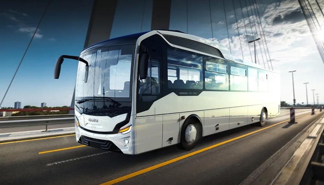 En naturgasdriven version av Anadolu Isuzus 13 meter långa Kendo-långfärdsbuss, varav en nu ska byggas om för att drivas med Cummins vätgasförbränningsmotor.
Foto: Anadolu Isuzu