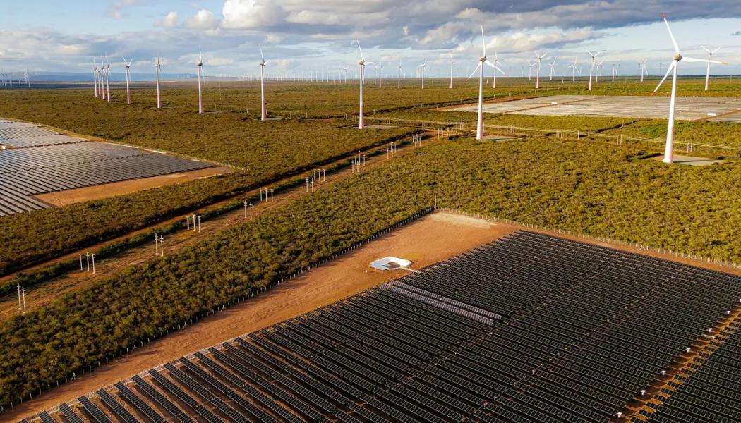 Equinors första hybridkraftverk kombinerar sol- och vindkraft vid Serra da Babilônia i Brasilien. Foto: Equinor