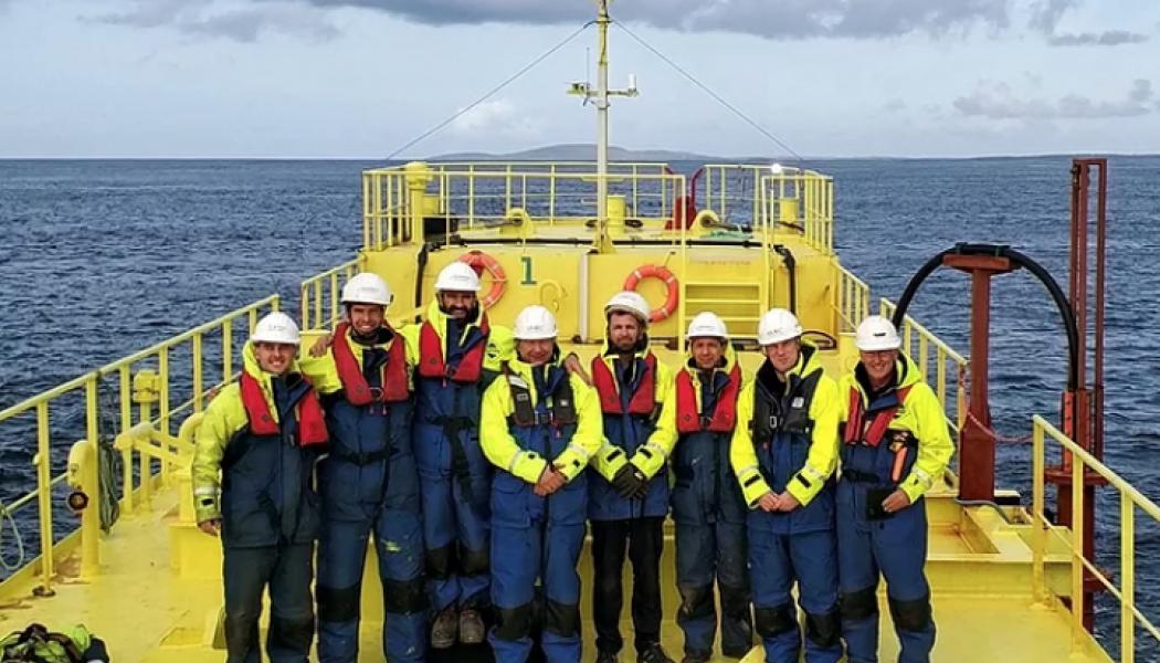 Spanska utvecklaren Magallanes har fått kontrakt för projekt i både Skottland och Wales, totalt 4,5 megawatt. Bilden visar en del av Magallanes arbetsteam. Foto: Magallanes