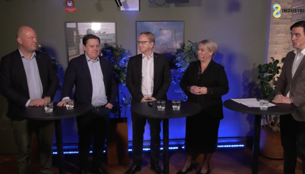 Johan Bruce, ansvarig el och energi, Skogsindustrierna, Aleksandar Zuza, utredare, IF Metall, Fredrik Olovsson, energipolitisk talesperson, Socialdemokraterna, Camilla Brodin, energipolitisk talesperson, Kristdemokraterna och Kristian Ljungblad, public affairs, Jernkontoret diskuterade den nya rapporten på ett seminarium i Stockholm. Foto: Industrirådet 