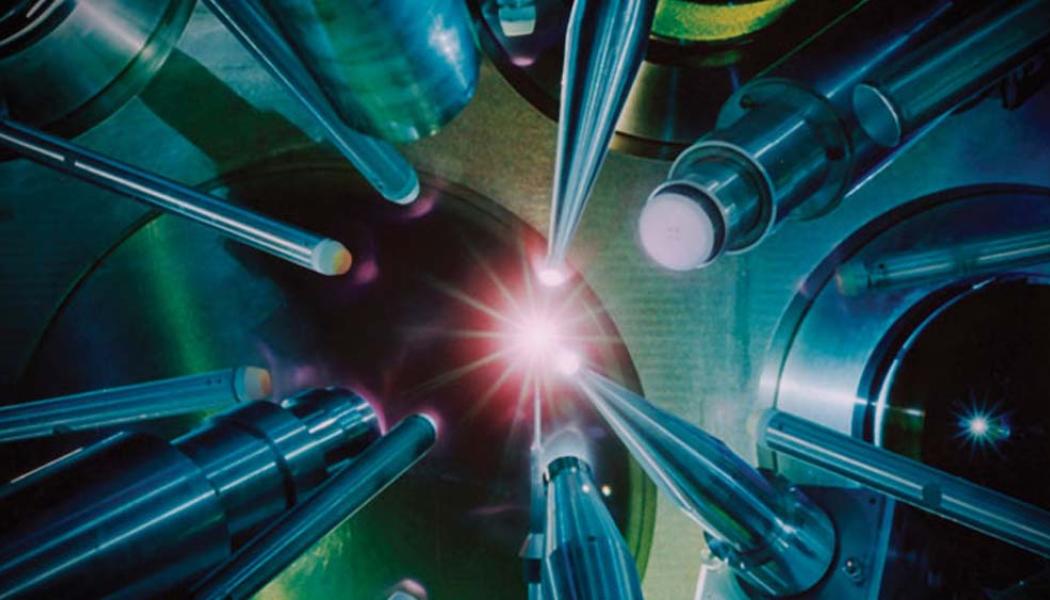Forskare vid Texas A&M University samarbetar för att utvärdera och förbättra arbetet med fusionsenergi. Grafiken visar ett hölje som genomgår poleringssteg för användning inom fusionsenergi.
Bild: Med tillstånd från Lawrence Livermore National Laboratory