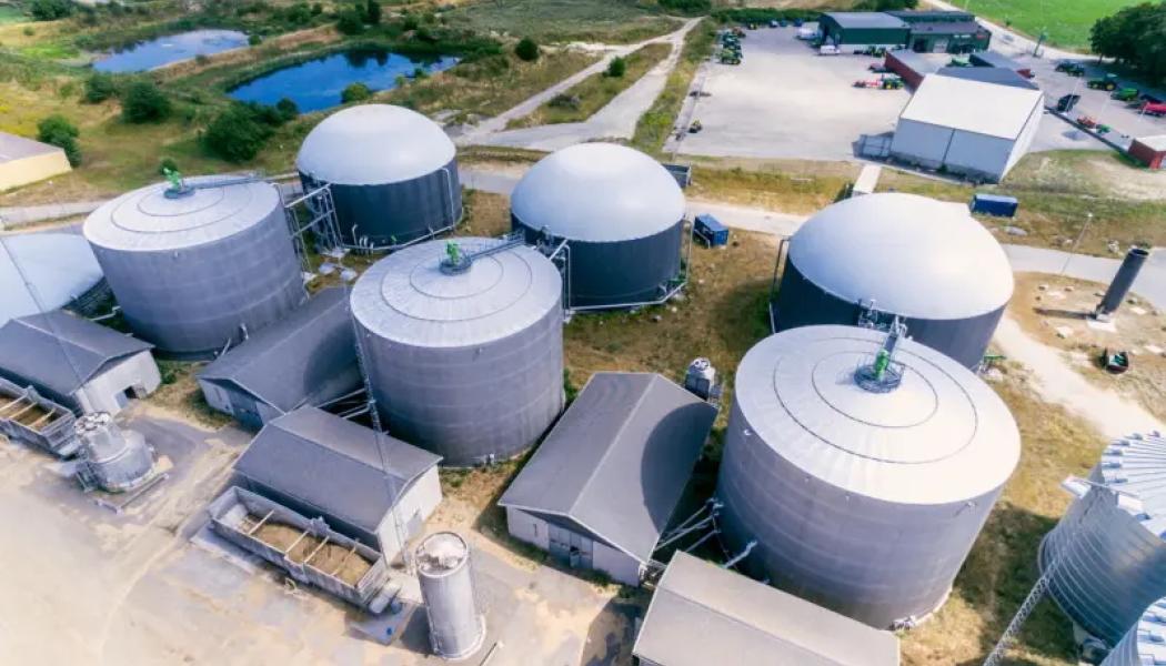Gasums biogasanläggning i Jordberga startade 2013 och producerar cirka 110 GWh biogas från 90 000 ton substrat per år. Produktionen av biogödsel motsvarar 80 000 ton per år. Den producerade biogasen levereras via gasnätet. Foto: Gasum