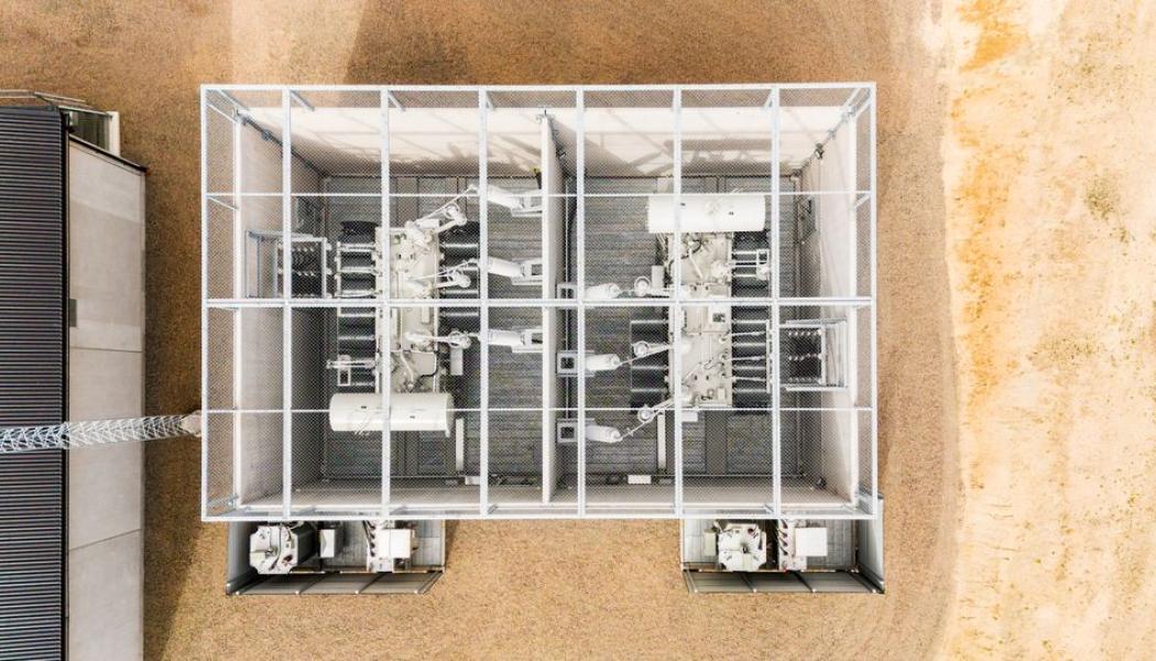 E.ON investerar drygt 190 miljoner kronor i en ny transformatorstation i Hoting för att möta ett växande elbehov och möjliggöra anslutningen av vindkraftparken Svanabyn Wind. Investeringen stärker leveranssäkereheten och skapar förutsättningar för tillväxt i regionen. Foto: Christian Andersson, Apelöga