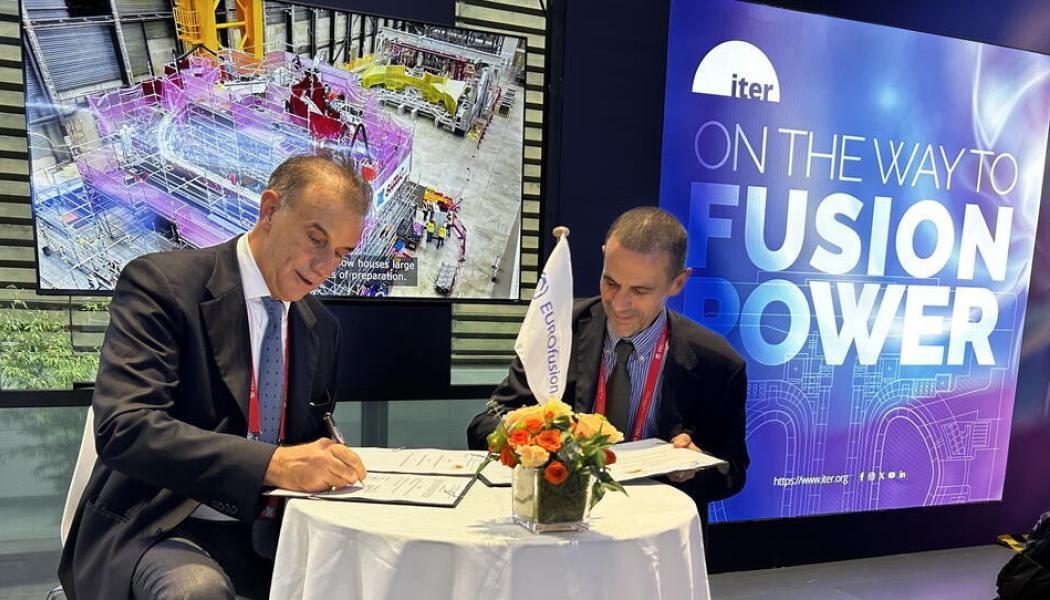ITER:s monter vid IAEA:s konferens om fusionsenergi blev platsen där det nya samarbetsavtalet med EUROfusion undertecknades. Foto: ITER