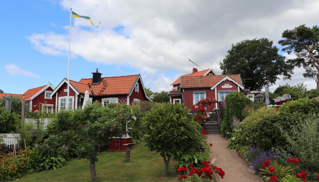 Det kan bli dyrare för villaägare om man inte känner till de nya eltarifferna. Enligt en Sifo-undersökning från Nordic Green Energy vet endast 13 procent av svenska villaägare vad effekttariffer innebär. Foto: Julia Taubitz / Unsplash