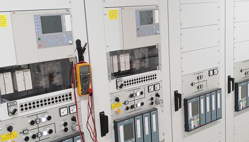Omexom har tecknat avtalet att utföra förnyelsen av 400 kV ställverket och att nu tillsammans med Svenska kraftnät utforma en ny och framtida standard för transmissionsnätets digitala stationer. Foto: Omexom