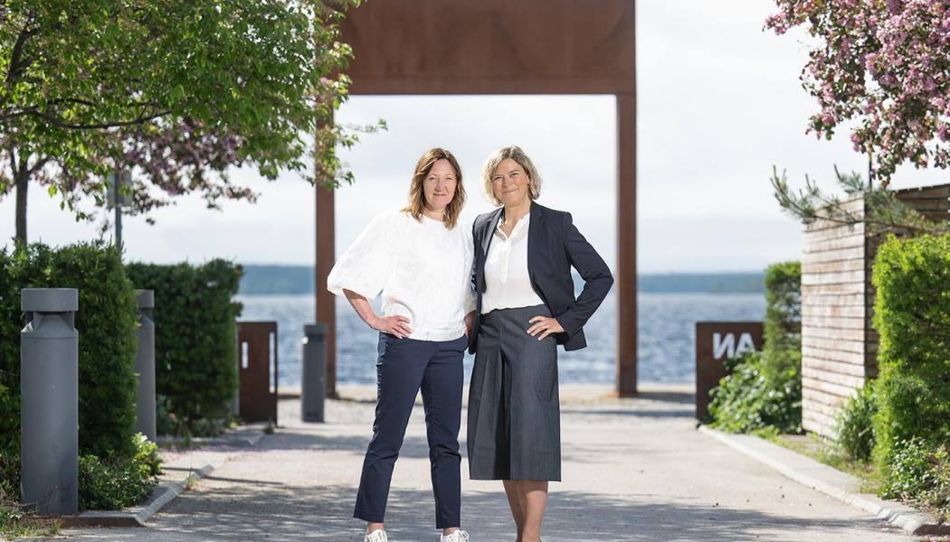 Till vänster: Malin Larsson, vd Luleå Energi. Till höger: Ulrika Håkansson, projektchef affärsområde Specialprodukter, LKAB.