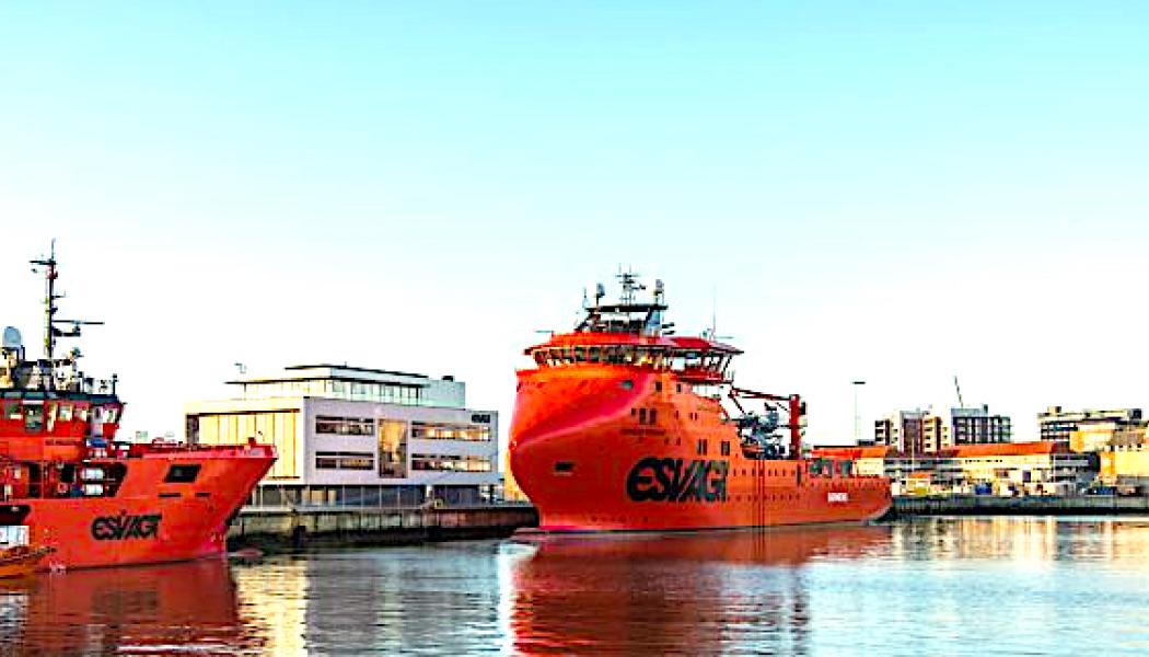 Efter den framgångsrika sjösättningen av världens första metanoldrivna SOV, planerar Esvagt och Ørsted att fortsätta utveckla och implementera hållbara lösningar inom sjöfartssektorn. Beställningen av ett systerfartyg, som förväntas levereras 2026, är ett tecken på deras långsiktiga engagemang för grön teknologi och innovation. Foto: Esvagt