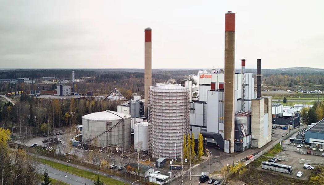 Mårtensdals kraftverksområde består av en biobränslepanna (100 megawatt värme / 35 megawatt el), en fjärrvärmeackumulator (750 megawattimmar, 60 megawatt laddning/urladdning), en elpanna (60 megawatt) samt ett värmelager (700 megawattimmar). Foto: Valmet