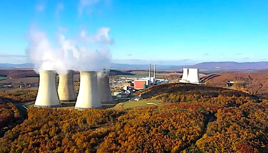Mochovce 3 gick i kommersiell drift i oktober 2023, och enhet 4 beräknas tas i bruk ett till två år efter enhet 3. När anläggningen är fullt utbyggd och i drift kommer varje enhet att kunna leverera 13 procent av Slovakiens elbehov. Foto: Slovenské elektrárne 