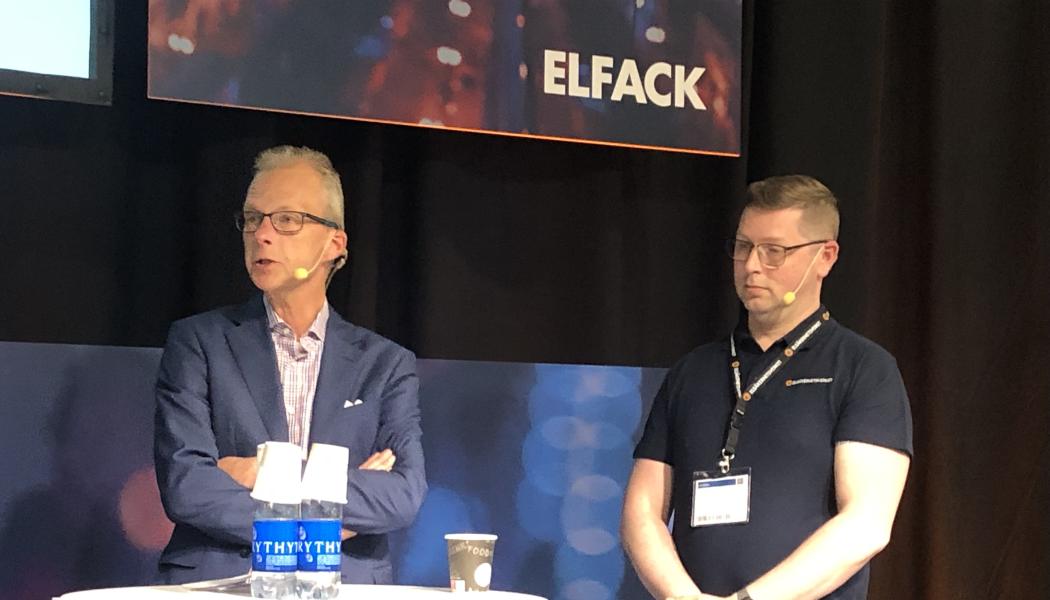 Jonas Modigh vid Belysningsbranschens tekniska kommitté berättade på Elfack-mässan om problemen och möjligheterna vid den kommande storskaliga utfasningen av lysrör och byte till LED-teknik. Martin Gustafsson (till höger) inspektör vid Elsäkerhetsverket redogjorde för elsäkerhetsfrågor i samband med omställningen.