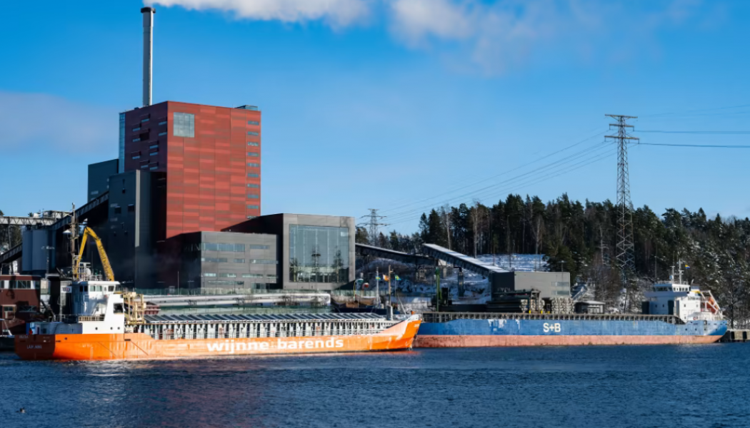 Igelsta kraftvärmeverk och hamn. Foto: Söderenergi
