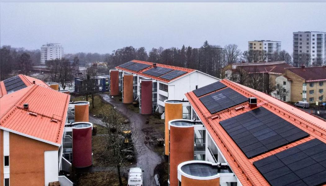 Projektet i Öxnehaga har fört med sig att Vätterhem justerat kraven så att solceller är inskrivna vid framtida upphandlingar inför nybyggnation. Foto elkedjan