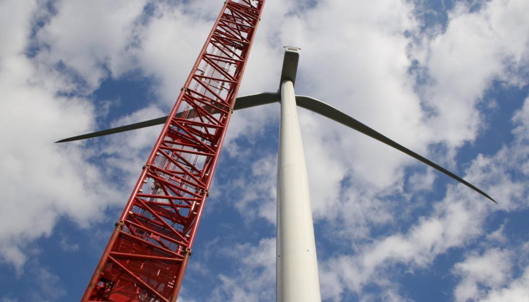 Enligt branschorganisationen Wind Europe minskade beställningarna på nya vindkraftsverk med 47 procent 2022 jämfört med föregående år. Enligt föreningen har priserna på turbiner ökat med 40 procent de senaste två åren. Foto: Suomen Tuulivoimayhdistys ry.
