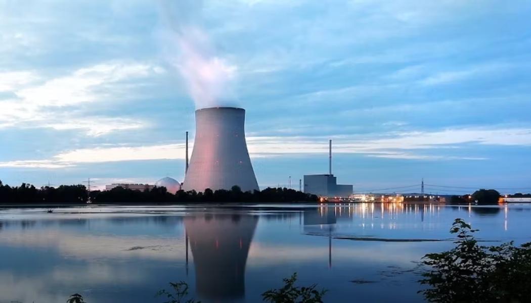 Tysklands tre sista kärnkraftverk – Isar 2 (på bilden), Neckarwestheim 2 och Emsland – stängdes permanent i april 2023. Foto: PreussenElektra.