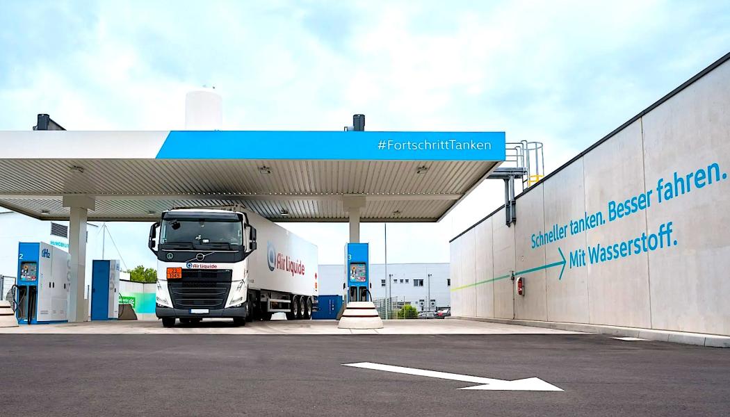 Gas från Trailblazer-projektet kommer att säljas vid tankstationer i tyska Rhen-Ruhr-regionen. Det är i dagsläget inte offentligt exakt när försäljningen inleds eller hur lång avtalsperioden är, men avtalet markerar starten på en ny fas för vätgasdrivna transporter i Tyskland. Foto: H2 Mobility