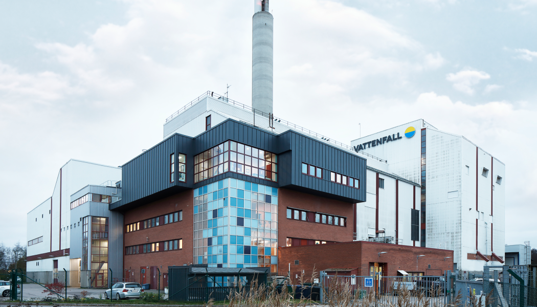 Vattenfall kommer att leverera 100 GWh värme till Oxelösund och den ska huvudsakligen produceras i kraftvärmeverket Idbäcken i Nyköping. Foto: Vattenfall.