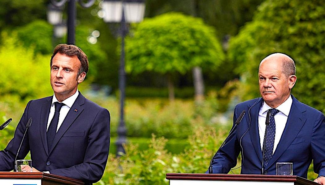 Frankrikes president Macron och den tyska kanslern Scholz nyligen vid ett möte i Kiev. Foto: Wikipedia Common, kredit:www.president.gov.ua/