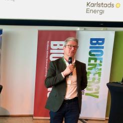 Erik Kornfeld, vd för Karlstad Energi, föreläste om fjärrvärmens omställning till att bli helt fossilfri. Foto: Anders Carlsson