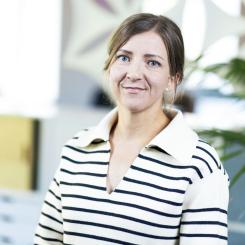 Det nya avtalet Timpris med tak, passar kunder som vill ha ett skydd mot pristoppar men samtidigt vill kunna ta del av de lägsta priserna enligt Moa Alexandersson, privatkundsansvarig på Jämtkraft. Foto: Jämtkraft