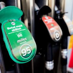 Beate Oma Dahle NTB/TT: Priset på 95-oktanig bensin höjs till över 20 kronor per liter. Arkivbild