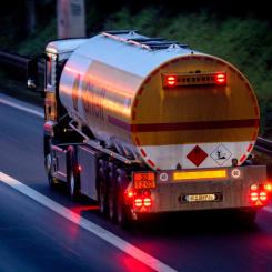 Michael Probst AP/TT: Tillfälligt strypta diesel- och bensinleveranser från Ryssland. Arkivbild