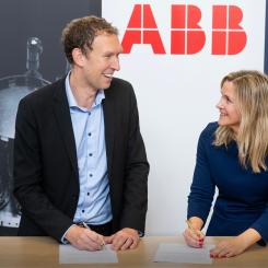 Blykallas vd Jacob Stedman och Vibeke Gyllenram, affärsområdeschef på ABB Process Automation. Foto: Blykalla
