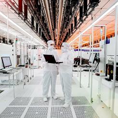 Inne i halvledarfabriken i Villach. Foto: Infineon Technologies