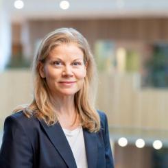 "Vi ser positiva signaler från den hydrologiska utvecklingen, men samtidigt har kärnkraftsläget försämrats jämfört med vad marknaden tidigare räknade med. Det gör att elpriserna riskerar att förbli höga även under juni och juli", säger Anna Rylander, elprisexpert på E.ON. Foto: Pontus Ferneman