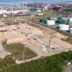 Kelibers litiumraffinaderi kommer att ligga i Karlebys industripark, nära Karlebys hamn, ett industri- och logistiknav i världsklass som är strategiskt positionerat för att försörja den växande europeiska batterisektorn. När det väl är i drift förväntas raffinaderiet producera uppskattningsvis 15 000 ton litiumhydroxidmonohydrat årligen. Foto: Keliber