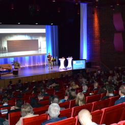 Under tre dagar i slutet av september samlades representanter från kärnkraftsindustrin och mastersstudenter i Oskarshamn för den internationella konferensen CET, Converging Energy Technologies, där kärnkraftens livscykelutveckling stod i centrum.
Foto: Pierre Eklund