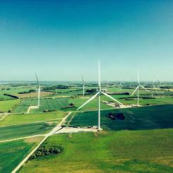 Eurowind Energy har de senaste åren etablerat sig som en aktiv aktör på marknader i Centraleuropa, inklusive Polen, Ungern och Tjeckien. Företaget är baserat i Danmark och arbetar med både vind- och solkraftsprojekt. Foto (symbolbild): Eurowind Energy