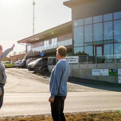 Fastighetsbolaget Fastighetsrespons i Strängnäs satsar på solceller för att minska sin klimatpåverkan och sänka kostnaderna för sina hyresgäster. Foto: Lina Östling