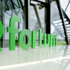 Energikrisen i Europa ledde till en rad snabba politiska beslut om beskattning och prisreglering. Fallet i Finland illustrerar hur svårt det är att förena nationella krisåtgärder med EU:s regelverk – och hur osäkra spelregler kan påverka investeringar i elproduktion, oavsett energislag. Foto: Fortum