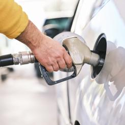 Den stigande produktionen av råolja från nya oljefält i USA, Kanada och Sydamerika kan innebära att framtida leveranser överstiger den globala efterfrågan på olja, eftersom Kina, världens största oljeimportör, snabbt övergår till elfordon, enligt IEA. Foto: Creative Commons Lic. Kredit: Engin_Akyurt