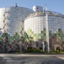 I Gryaabs biogasanläggning rötas slam från avloppsvattnet och då bildas biogas som omvandlas till miljömärkt fordonsbränsle. Foto: Emelie ASplund