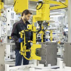 Inne i Symbios bränslecellsfabrik SymphonHy i Saint-Fons i östra Frankrike – den största i Europa. Foto: Symbio