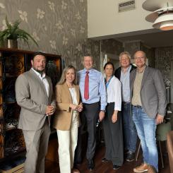 F.v. Lucas Lodge, Jessica Rosencrantz, Roger Strandahl, Théresé Andersen, Bengt Karlsson Moberg, Niclas Lundström.  Pressbild: OKG AB