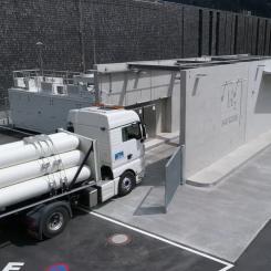 Leverans av vätgascylindrar till en privat vätgastankstation som drivs av dagligvarukedjan MPREIS i Österrike. Foto: MPREIS/YouTube.