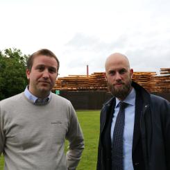 Ministerbesök hos Rundvirke Poles. Pressbild: Rundvirkes Poles
