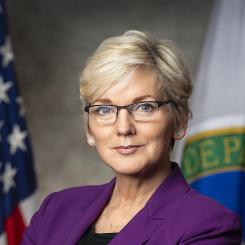 - Cirka 30 kärnkraftanläggningar i USA är redan licensierade eller godkända för konstruktion av fler reaktorer, vilket gör det möjligt att effektivisera utbyggnaden utan att behöva genomgå hela tillståndsprocessen på nytt, framhöll USA:s energiminister, Jennifer Granholm. Foto: Wikipedia, kredit: U.S. Department of Energy