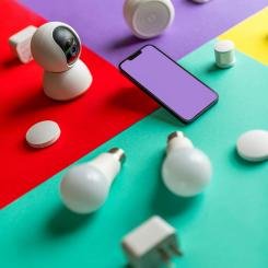 För att hjälpa sina medlemmar att få bättre koll på de enheter de har som skickar data håller Sinfra på att upphandla ett ramavtal för kommunikation och IoT-sensorer. Foto: Pexels/Jakub Zerdzicki