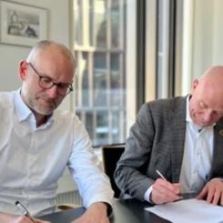 Kristoffer Böttzauw, direktör för danska Energistyrelsen och Robert Andrén, generaldirektör på Energimyndigheten. Foto: Energimyndigheten