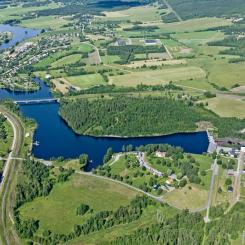 E.ON och atNorth har tecknat avtal om en elanslutning på 200 MW till en ny AI-anläggning i Hamre, utanför Sollefteå – en av de största konsumtionsanslutningarna i E.ONs historia. Etableringen i Hamre ska enligt bolagen skapa förutsättningar för storskalig AI-infrastruktur och samtidigt stärka Sollefteås roll som nod för framtidens digitala industri. Foto: Sollefteå kommun