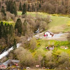 Bilden visar kraftstationen i Ervikselva, ett av vattenkraftverken i den förvärvade portföljen. Photo: Johannes Olovsson
