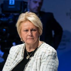 Vicki Hollub (född 1960) är en amerikansk affärskvinna och mineralingenjör. Hon har varit VD och koncernchef för Occidental Petroleum sedan april 2016, då hon blev den första kvinnan som ledde ett stort amerikanskt oljebolag. Foto: Flickr...Credit: World Economic Forum / Ciaran McCrickard