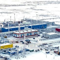 Gazproms anläggning vid koncernens gasfält för gasproduktion i närheten av staden Zapolyarnoye i Siberien. Foto: Wikipedia, Kredit: Government.ru